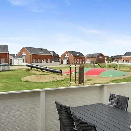 Leilighet Helene - 2-3km From The Sea By Interhome