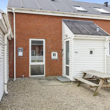 Leilighet Helene - 2-3km From The Sea By Interhome *